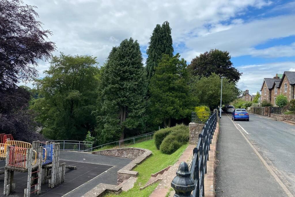 2 Mews Cottages - Town Centre Location Appleby-in-Westmorland Экстерьер фото